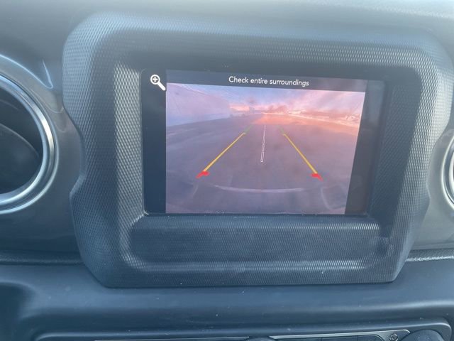 Used 2020 Jeep Gladiator Overland w/ LED Lighting Group image 16