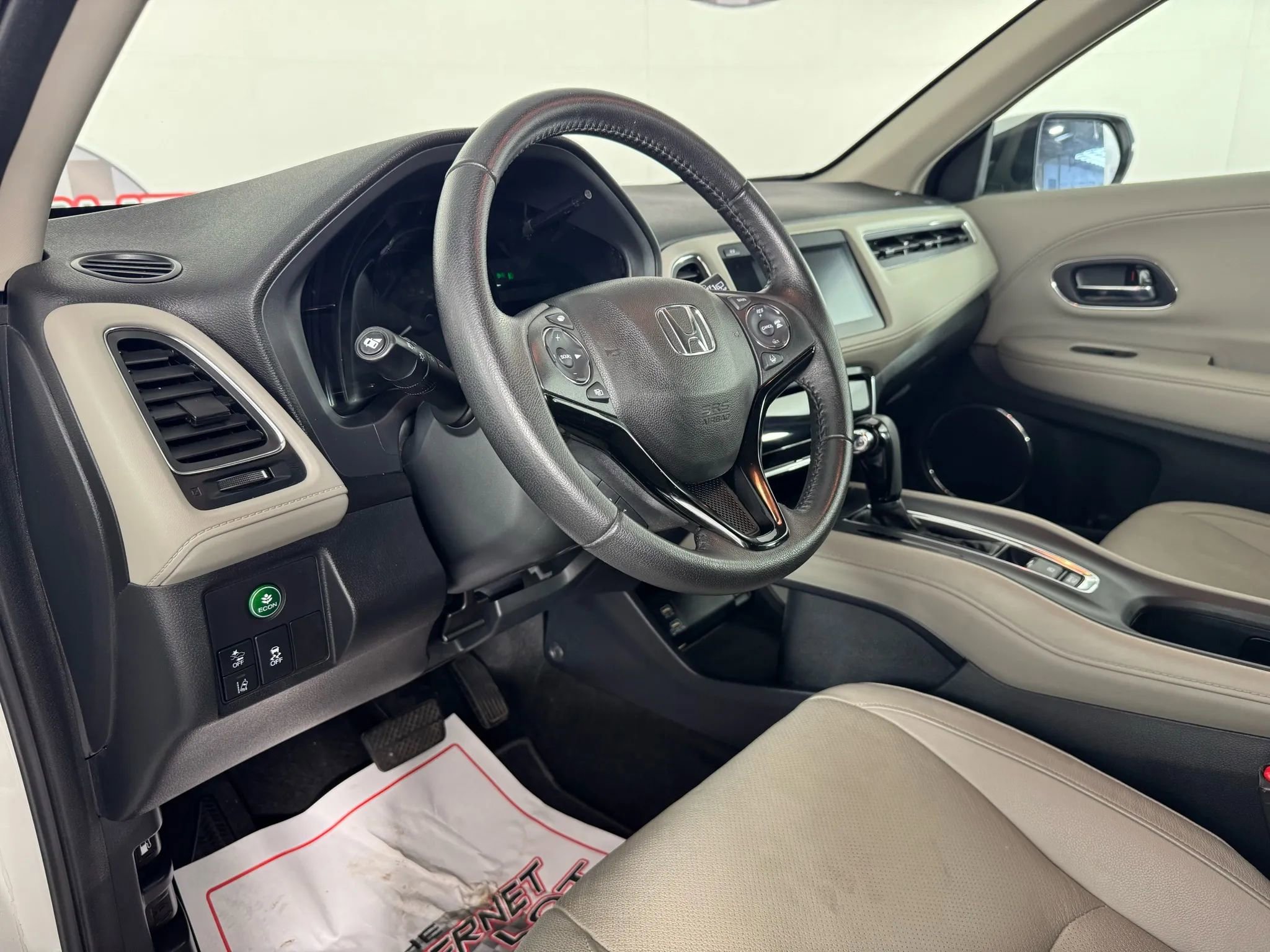 Used 2022 Honda HR-V EX-L image 10