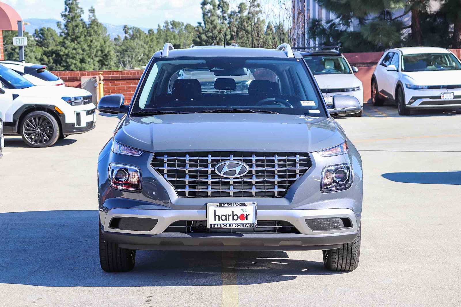 New 2026 Hyundai Venue SEL FWD image 2