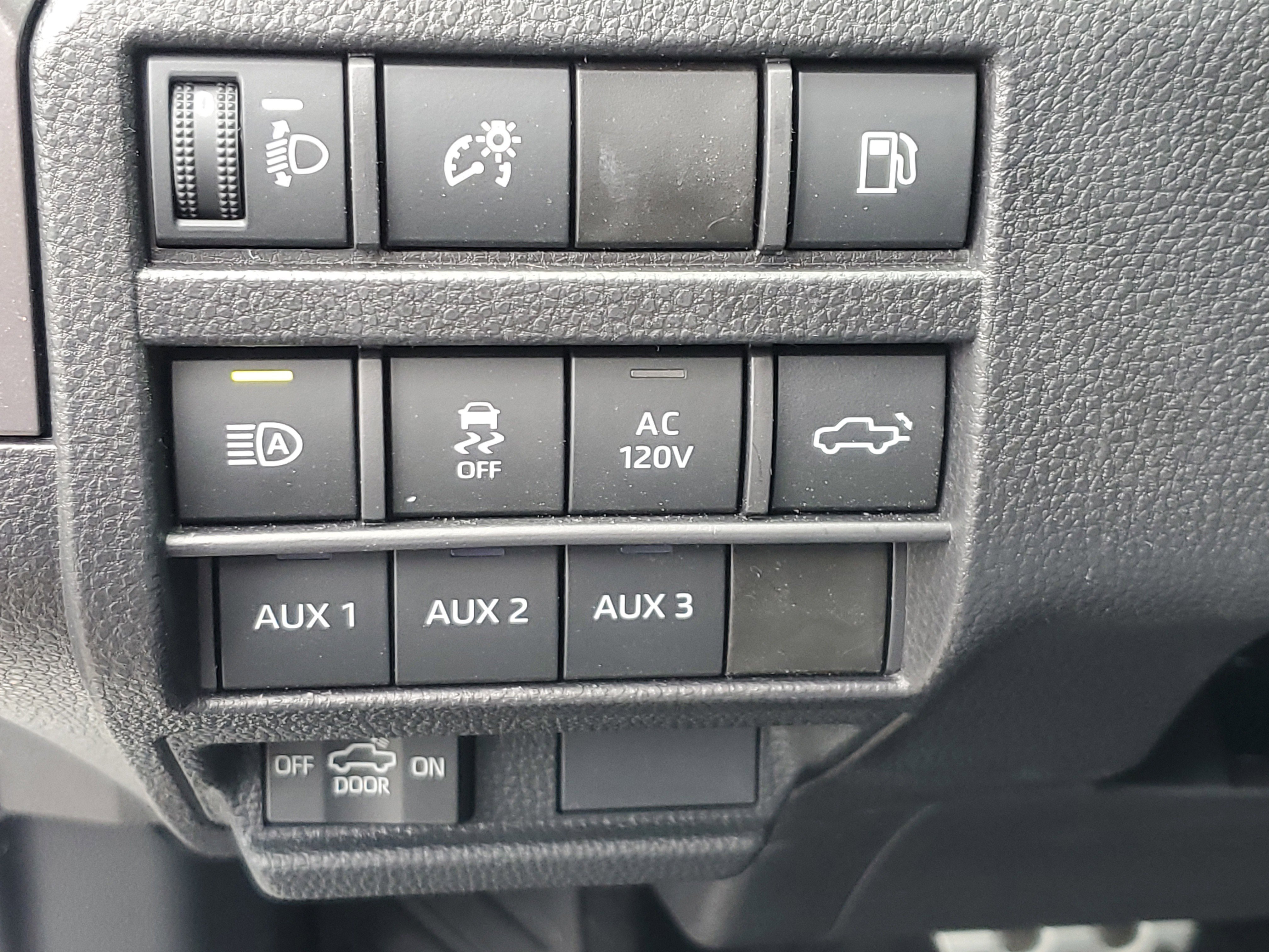 Certified 2025 Toyota Tacoma TRD Sport image 22