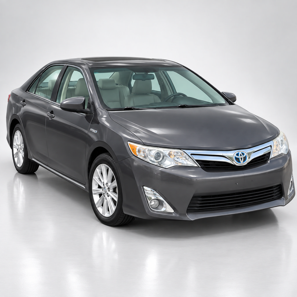 Used 2014 Toyota Camry XLE w/ Leather Package FWD image 18