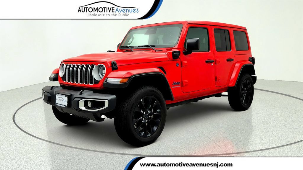 Used 2025 Jeep Wrangler Unlimited Sahara w/ Safety Group