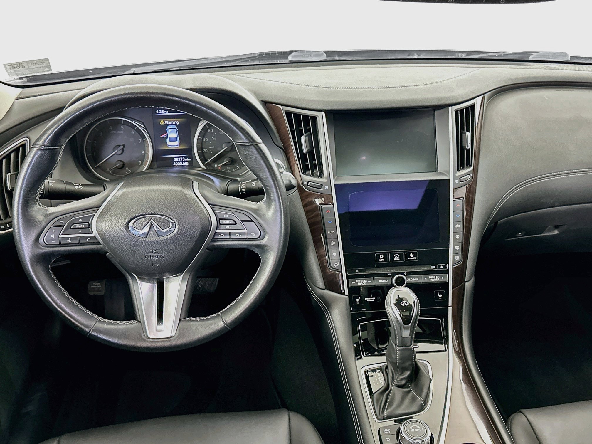 Used 2018 INFINITI Q50 Luxe w/ Essential Package (3.0T Luxe) RWD image 18