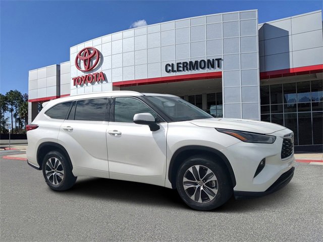 Used 2021 Toyota Highlander XLE