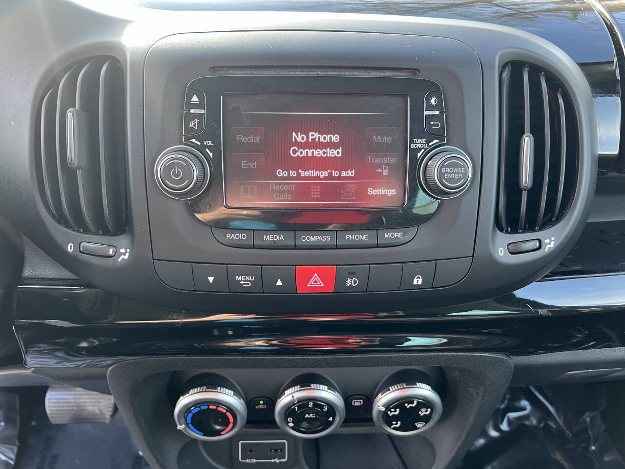 Used 2015 FIAT 500L Trekking FWD image 17