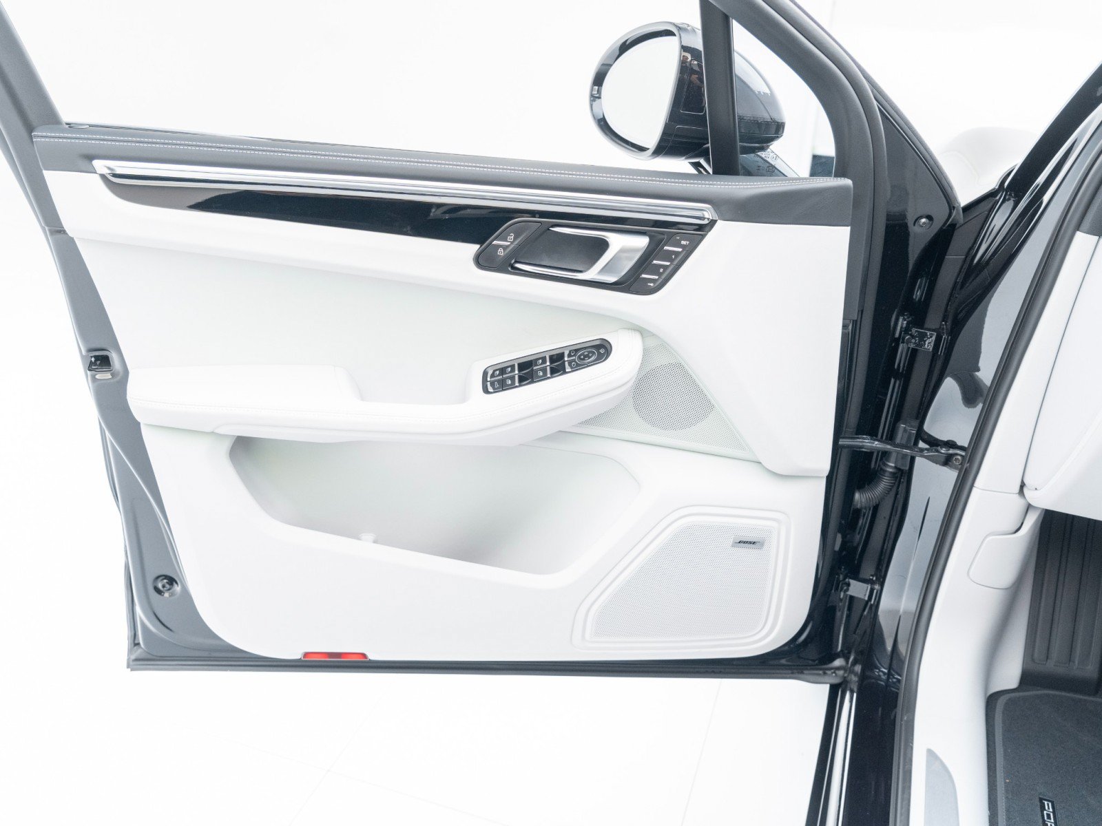 New 2026 Porsche Macan S AWD/4WD image 21