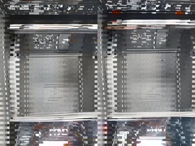 New 2025 Jeep Grand Cherokee Limited w/ Luxury Tech Group II image 10