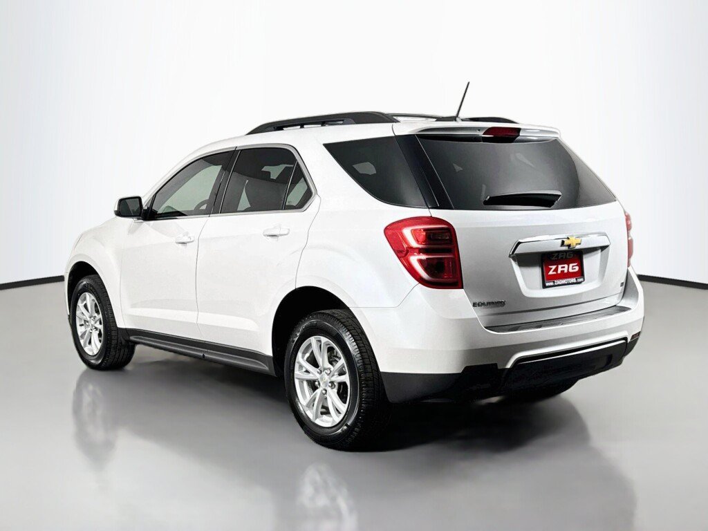 Used 2017 Chevrolet Equinox LT FWD image 3