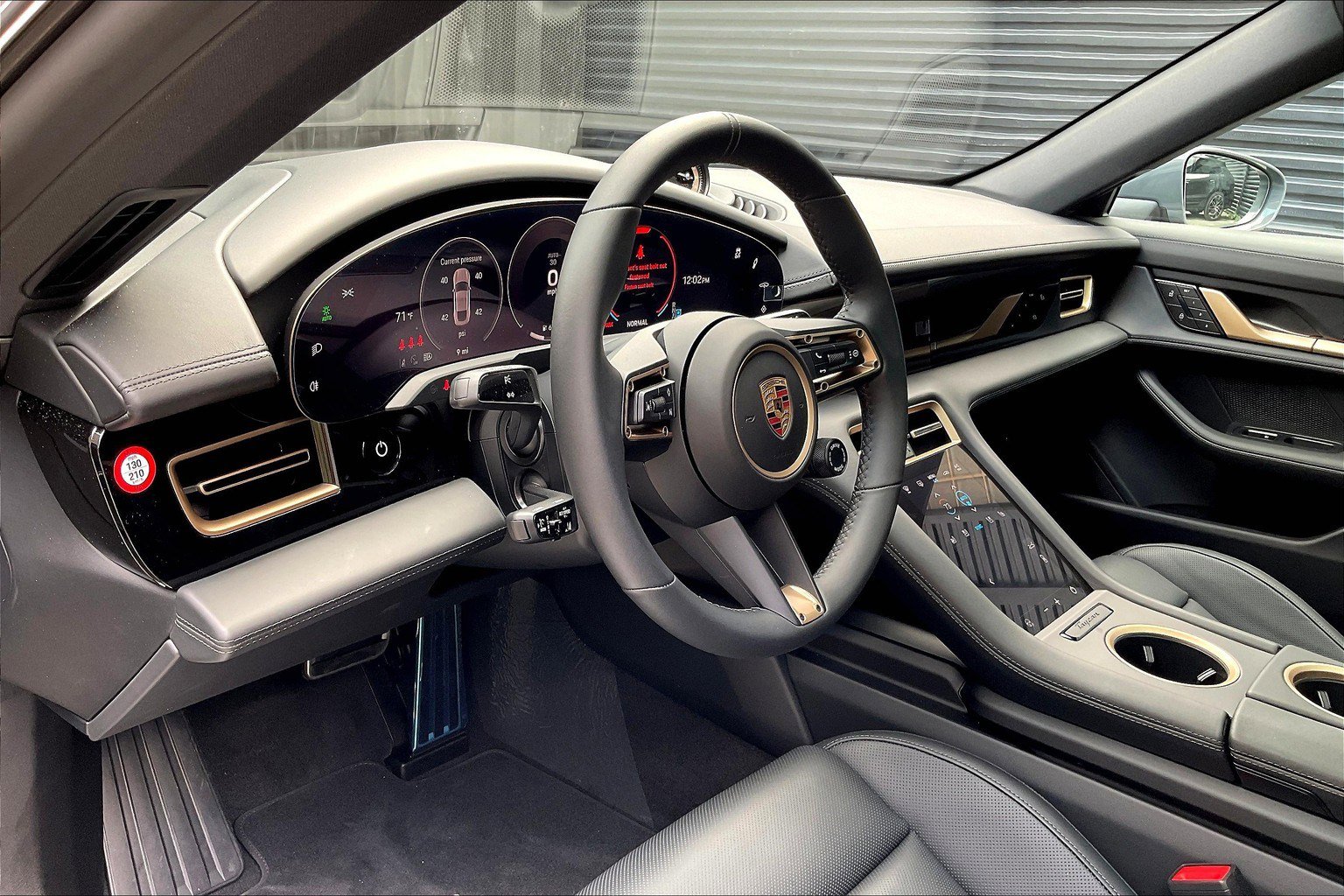 New 2025 Porsche Taycan image 4