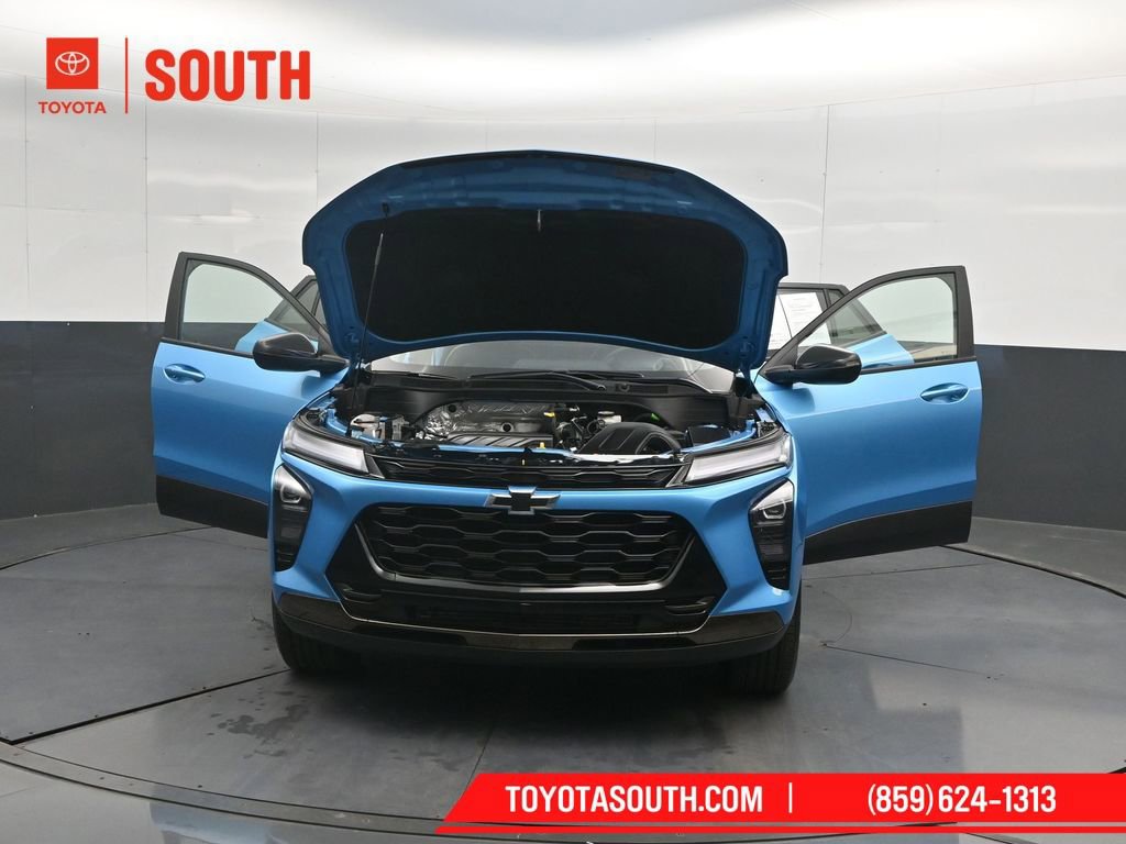 Used 2025 Chevrolet Trax ACTIV w/ Driver Confidence Package image 53