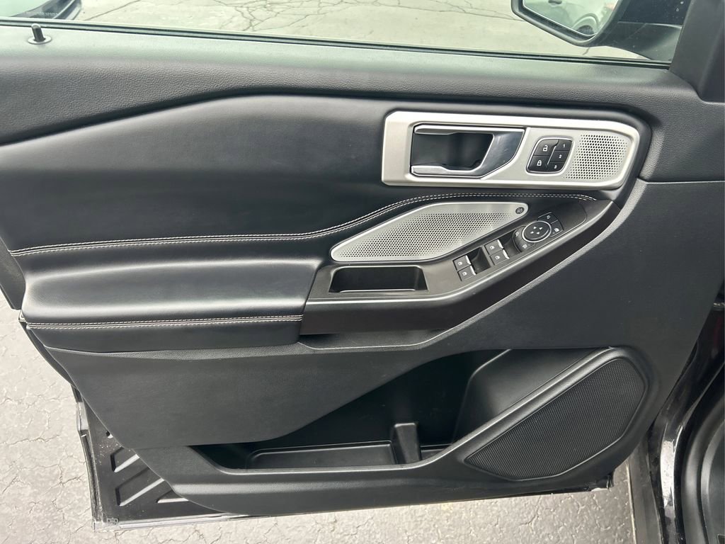 Used 2020 Ford Explorer ST w/ ST High-Performance Pack image 17