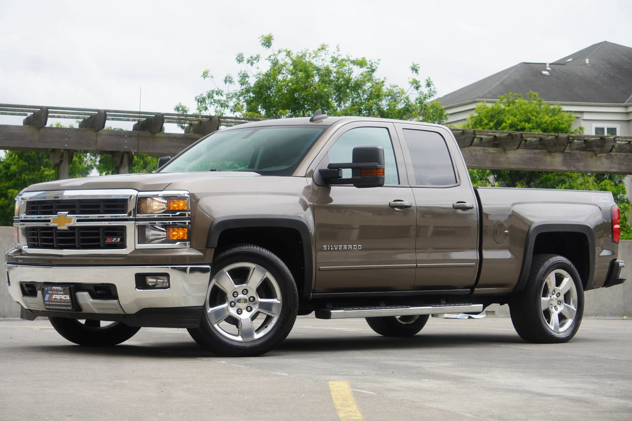 Used 2015 Chevrolet Silverado 1500 LT w/ LT Convenience Package AWD/4WD image 4