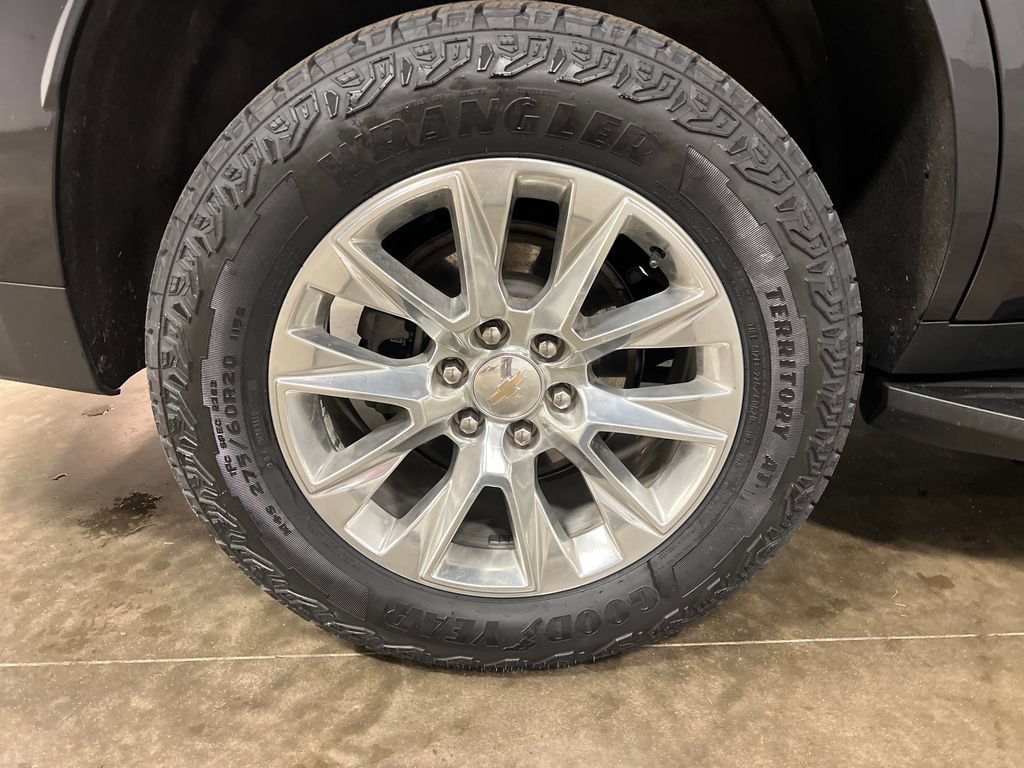 Certified 2022 Chevrolet Tahoe Premier AWD/4WD image 11