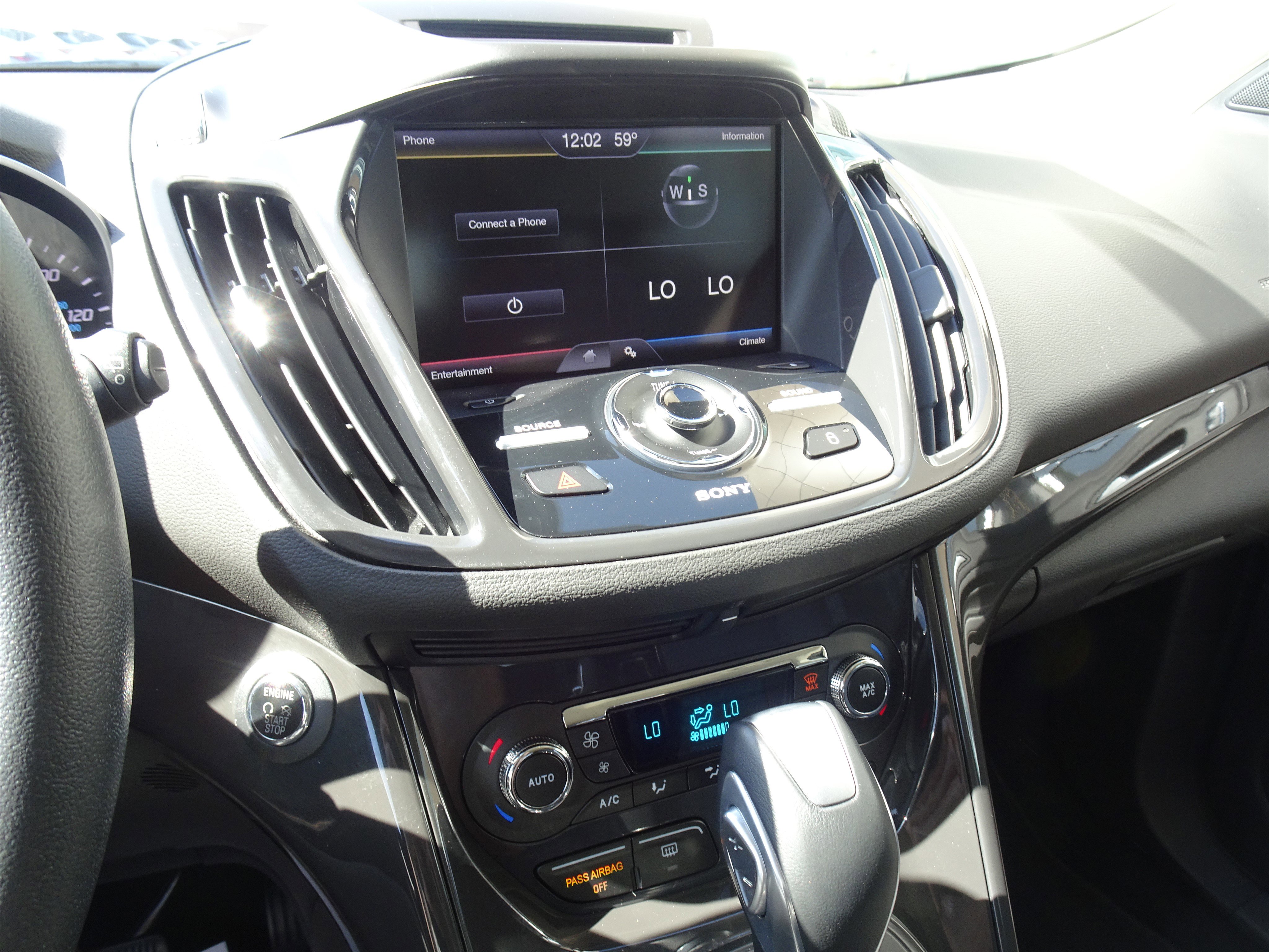 Used 2015 Ford Escape Titanium image 19