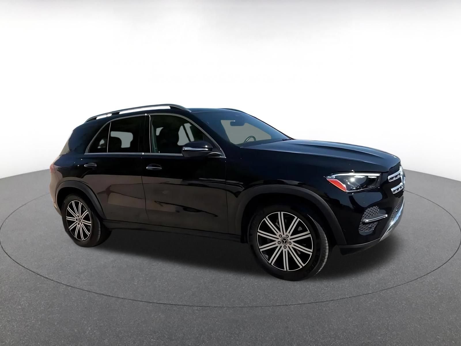Used 2026 Mercedes-Benz GLE 350 4MATIC image 2
