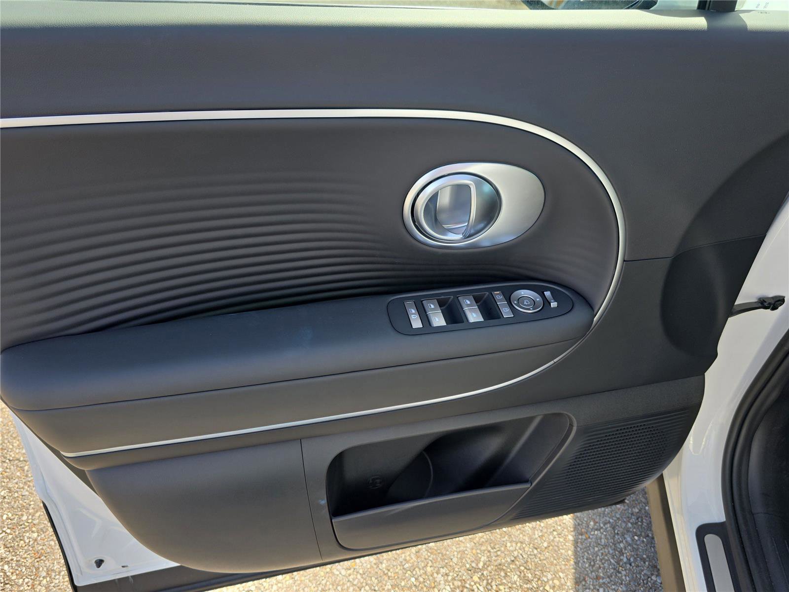 New 2026 Hyundai Ioniq 9 SEL image 11