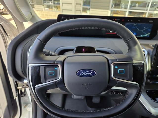 New 2025 Ford Expedition Max Platinum w/ Driver's Package image 28