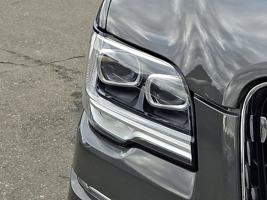 Used 2023 Lincoln Navigator Black Label image 9