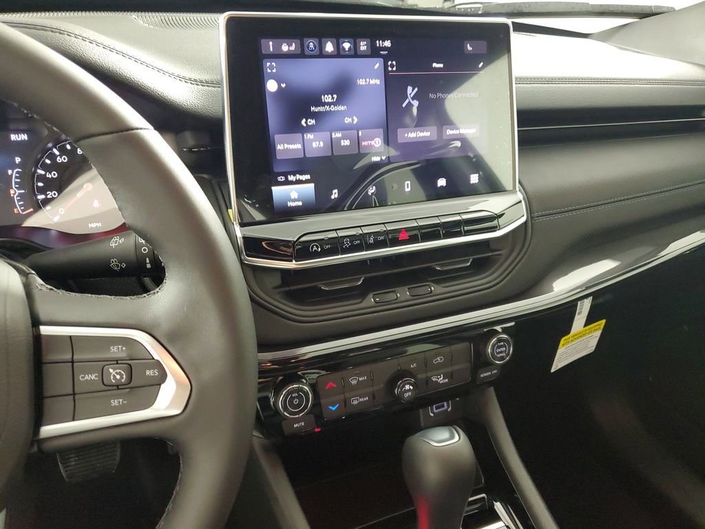 New 2026 Jeep Compass Latitude image 16