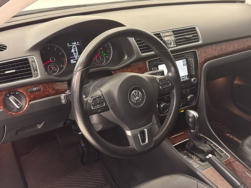 Used 2012 Volkswagen Passat 2.5 SEL image 19