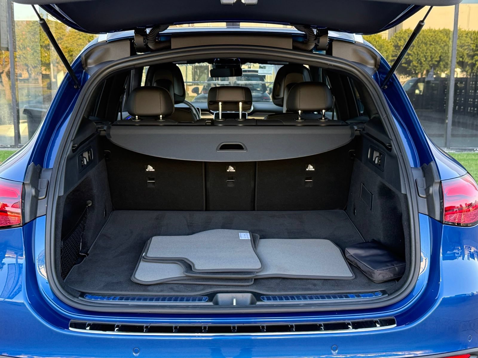 Used 2026 Mercedes-Benz GLC 300 image 16
