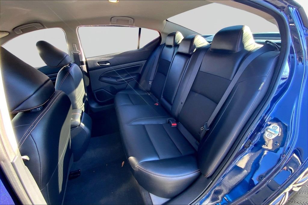 Used 2022 Nissan Altima 2.5 SR image 16