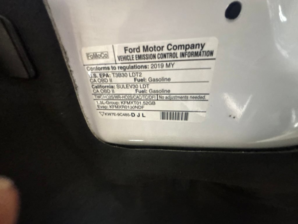 Used 2019 Ford Escape SEL AWD/4WD image 36