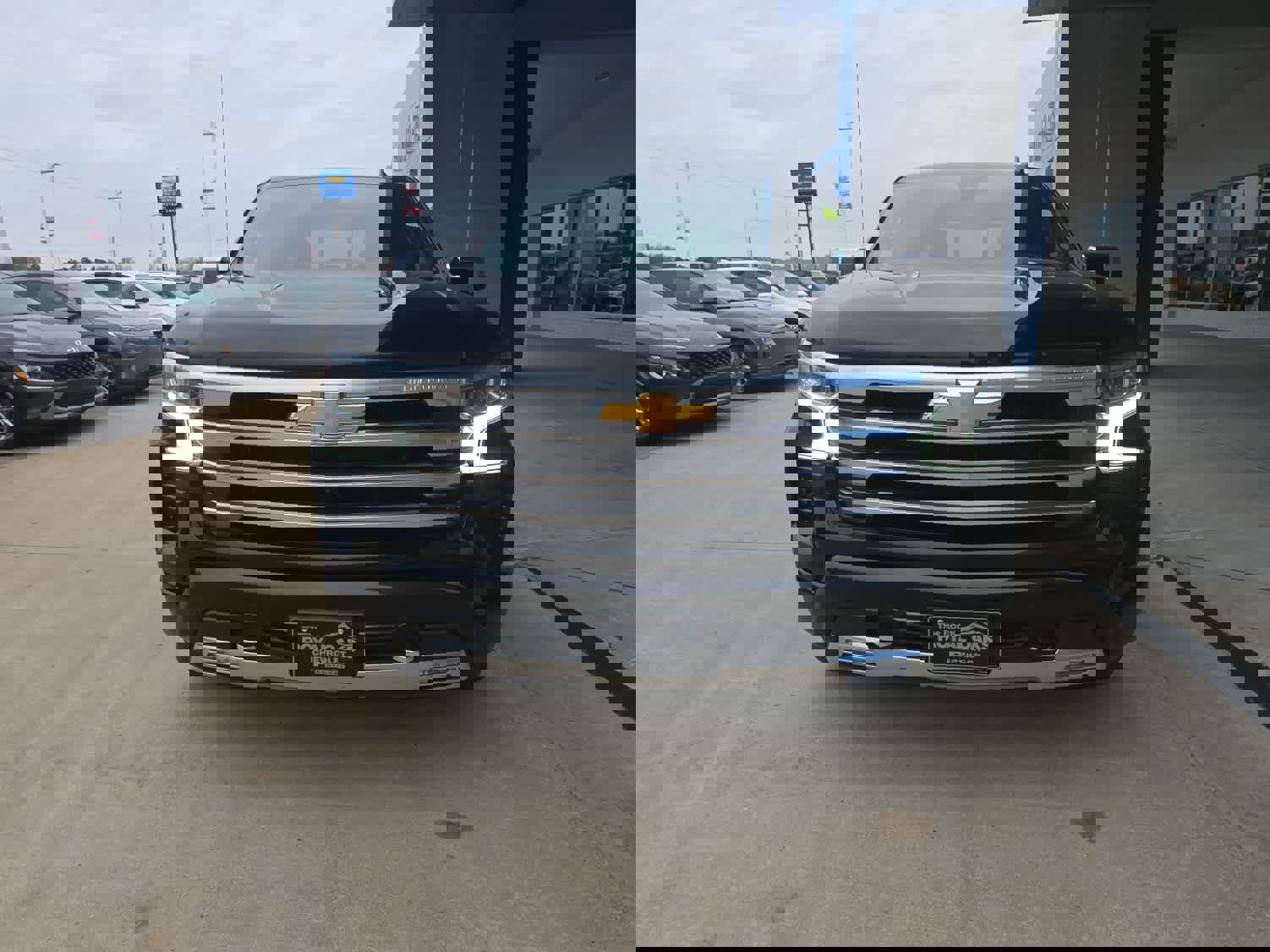 Used 2024 Chevrolet Silverado 1500 High Country w/ High Country Premium Package image 5