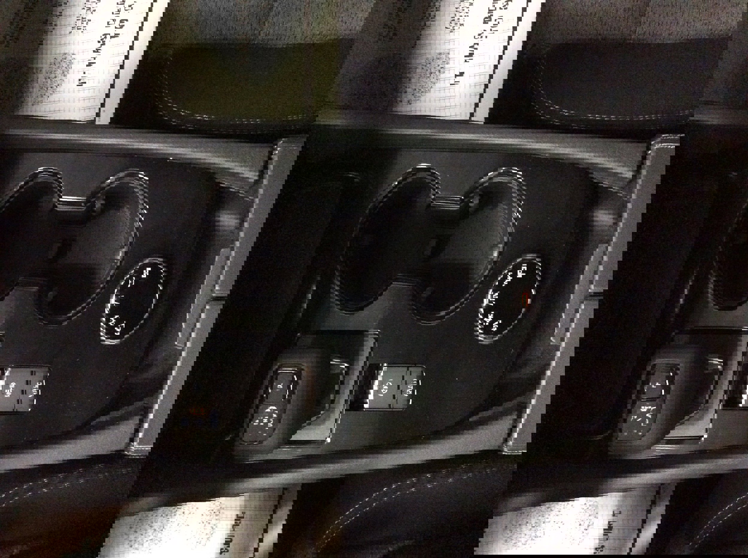 Used 2022 Nissan Rogue SV image 27