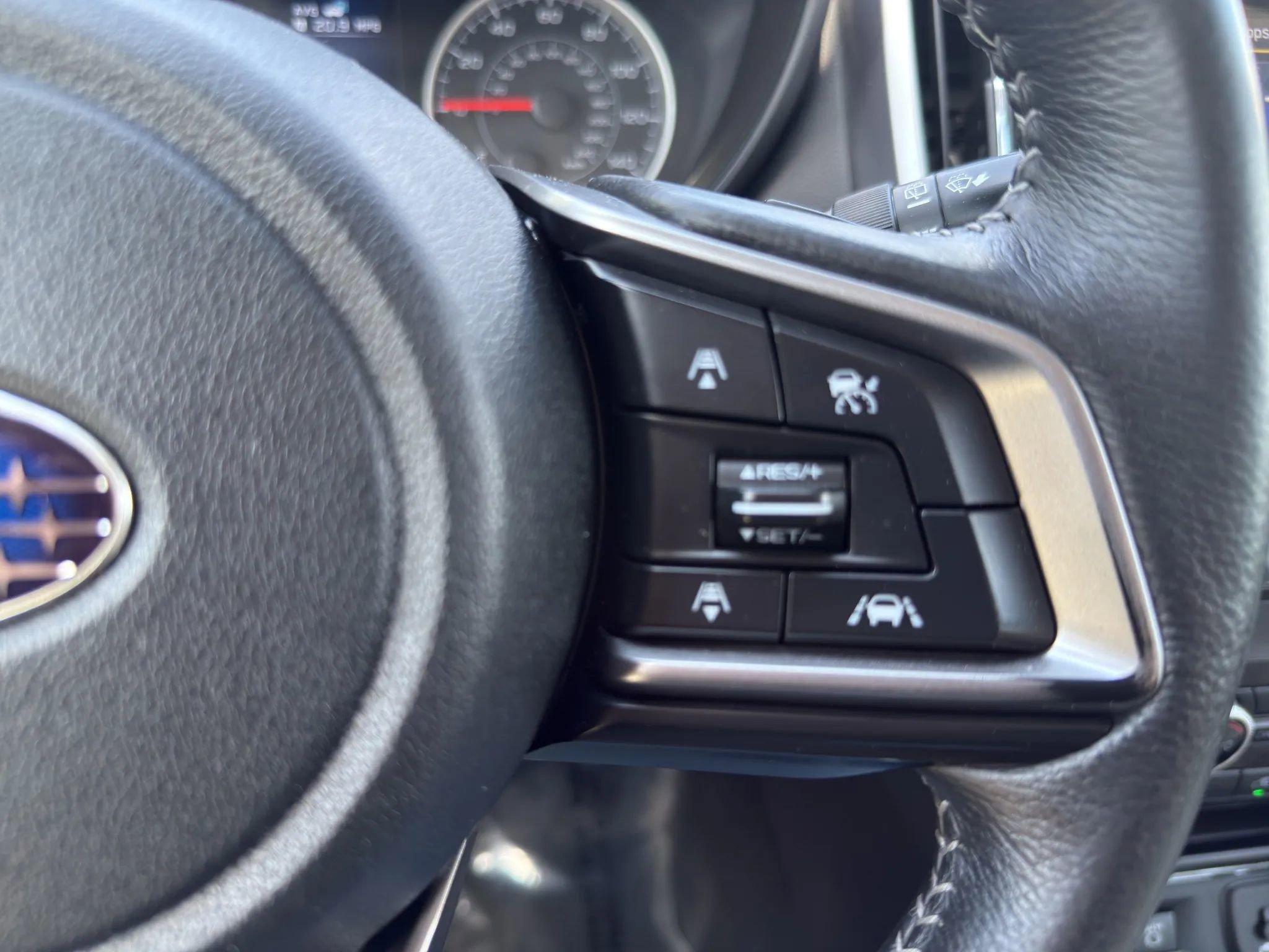 Used 2019 Subaru Ascent Premium AWD/4WD image 23