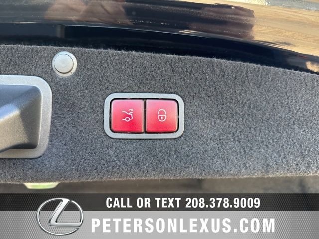 Used 2014 Mercedes-Benz S 550 Sedan image 24