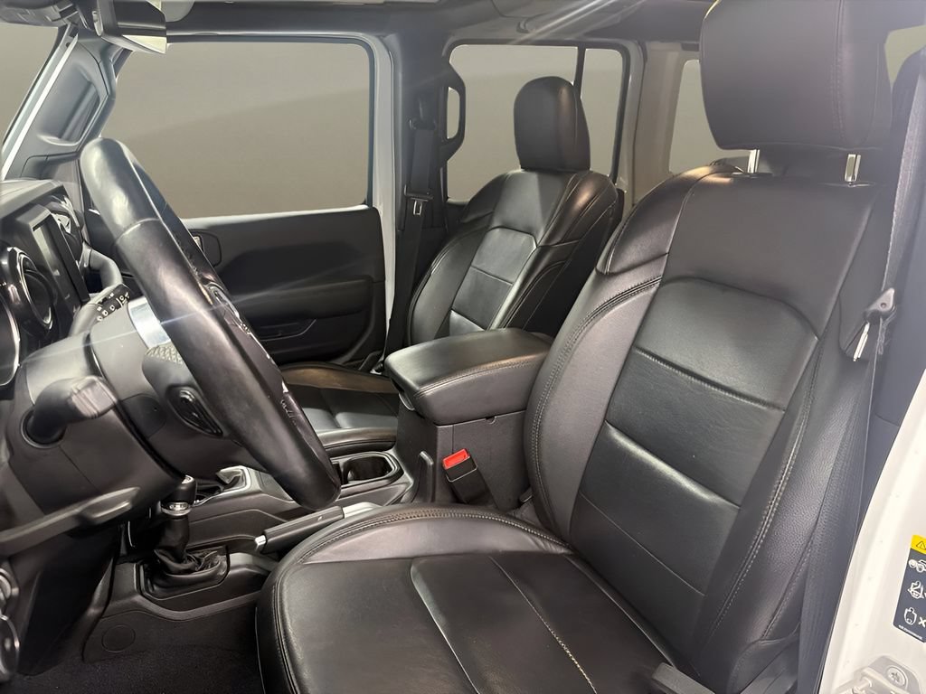 Used 2020 Jeep Wrangler Unlimited Sahara AWD/4WD image 14