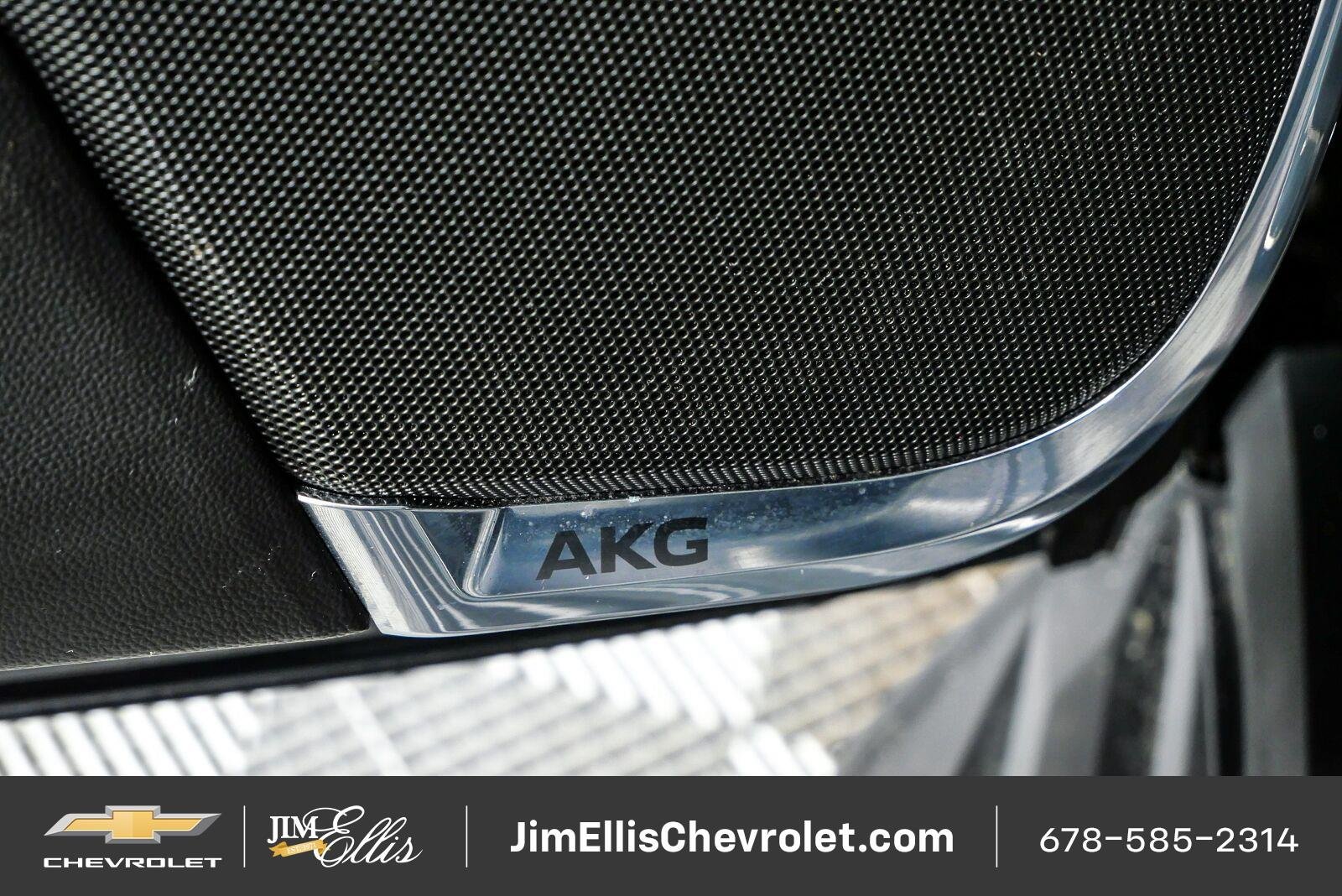 Used 2021 Cadillac Escalade Premium Luxury AWD/4WD image 7