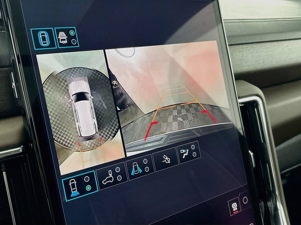 New 2026 GMC Yukon Denali Ultimate AWD/4WD image 14