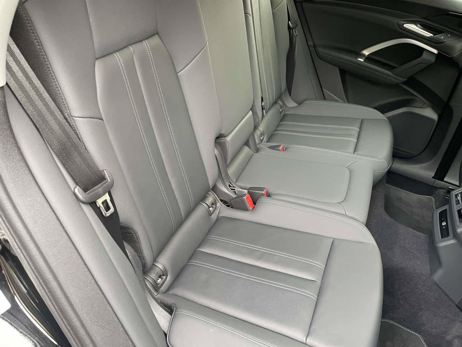 Certified 2025 Audi Q5 Premium w/ Convenience Package AWD/4WD image 22
