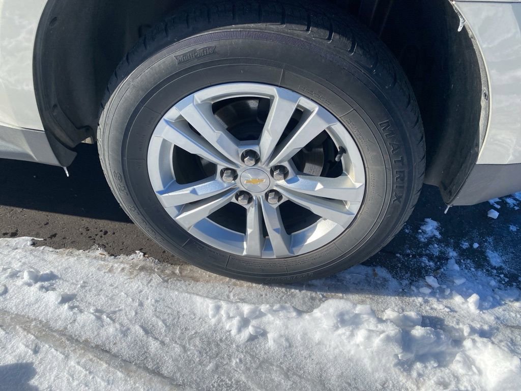 Used 2015 Chevrolet Equinox LS image 17