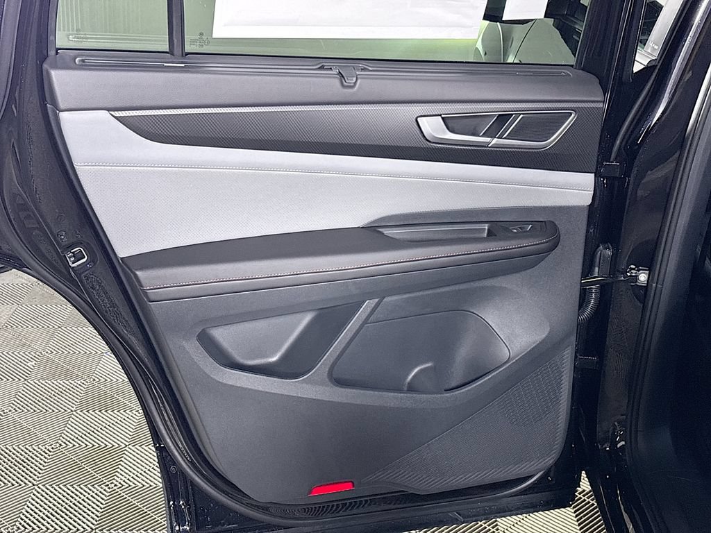 New 2026 Volkswagen Atlas Peak Edition AWD/4WD image 19