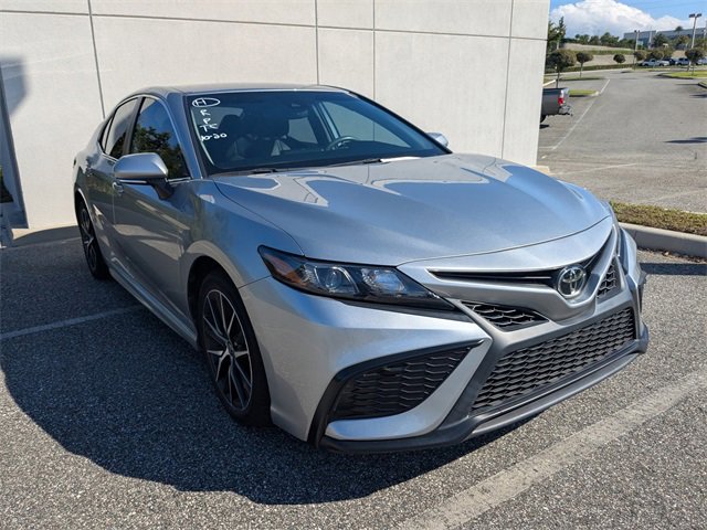 Used 2023 Toyota Camry SE