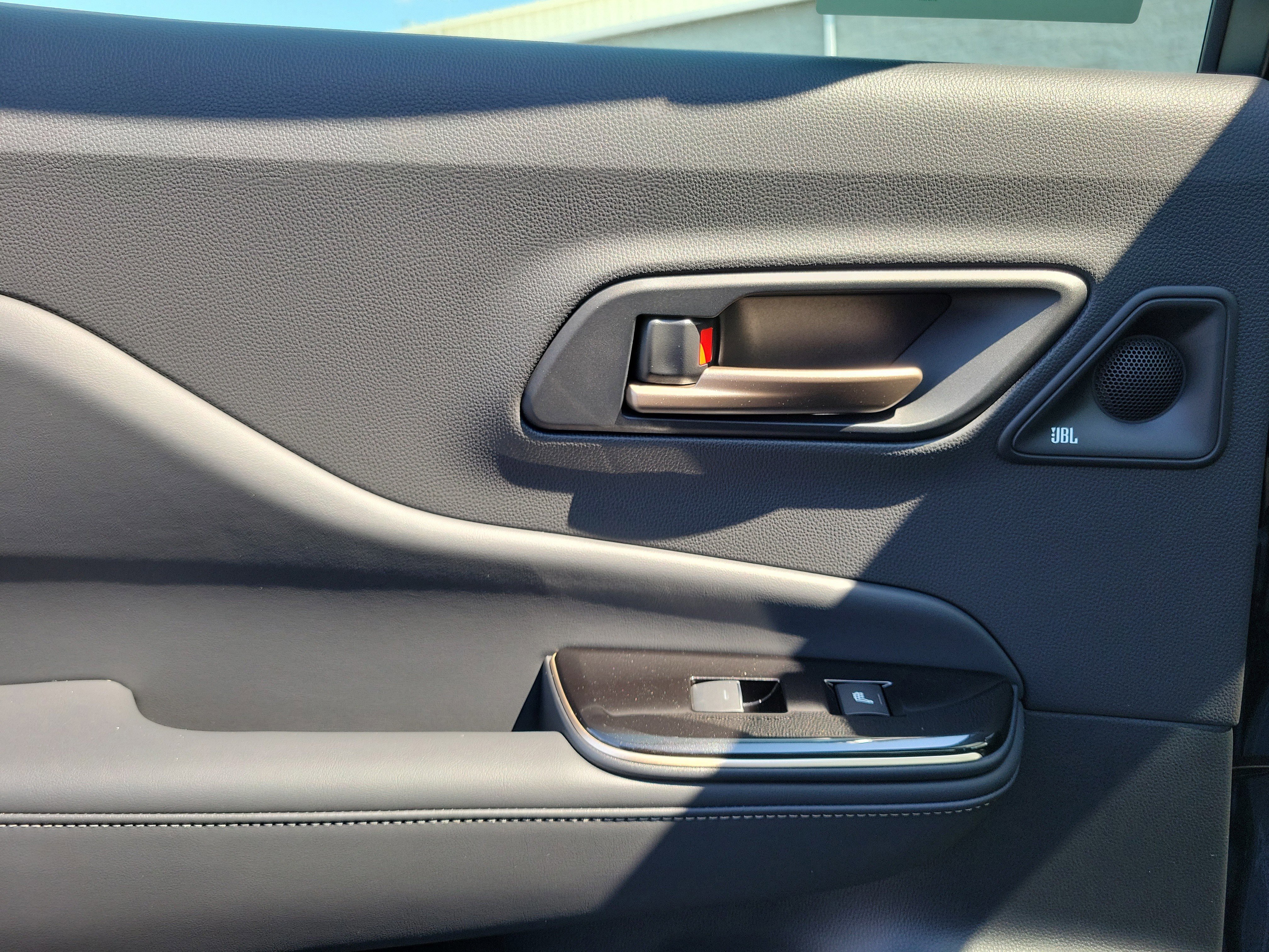 New 2026 Toyota Crown Platinum image 12