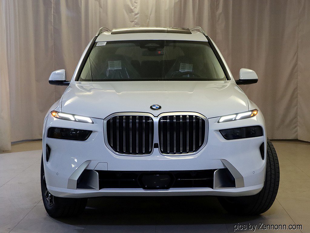Used 2026 BMW X7 xDrive40i w/ Premium Package image 5