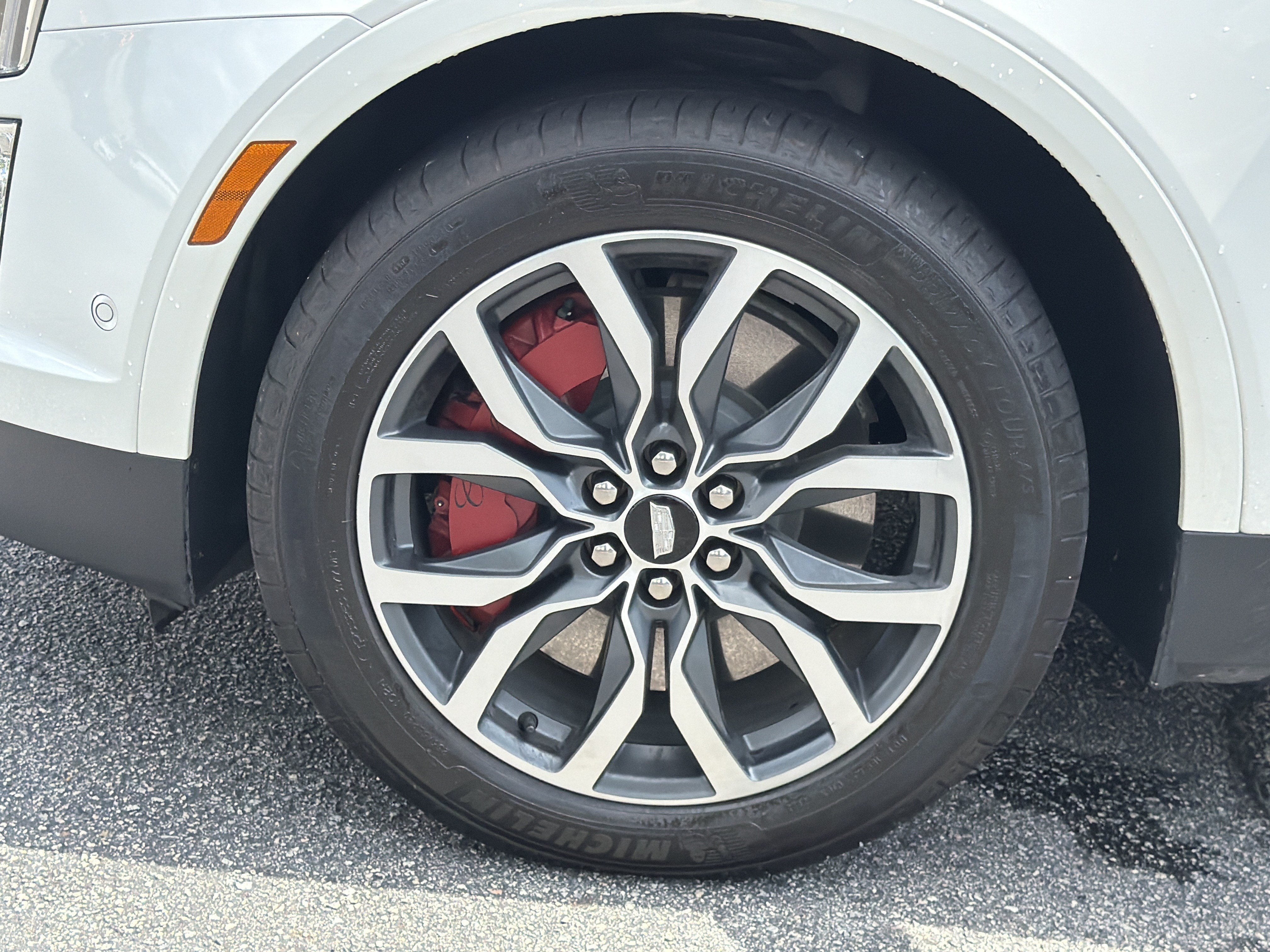 Used 2024 Cadillac XT5 Sportv w/ Platinum Package AWD/4WD image 31