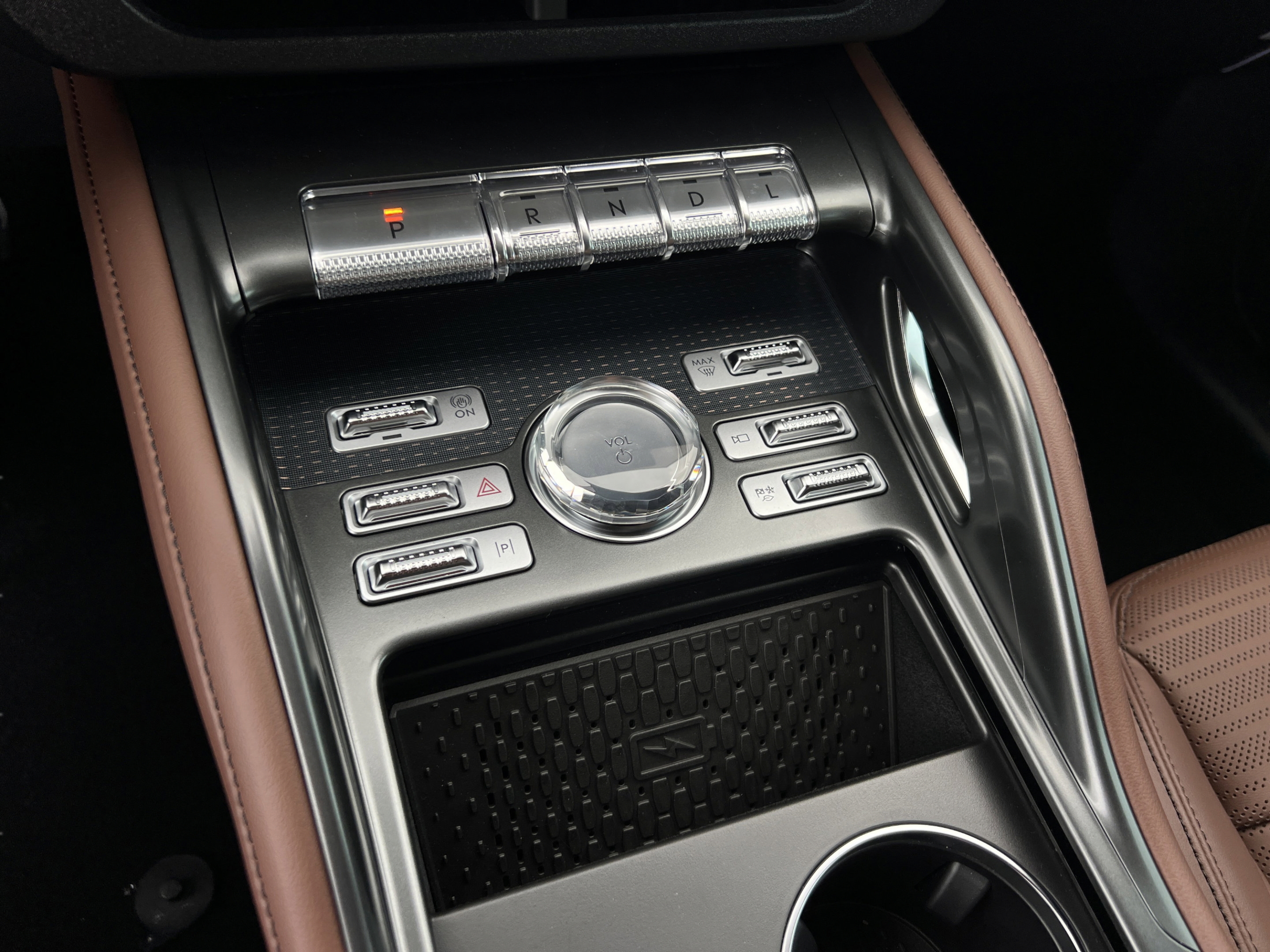 New 2026 Lincoln Nautilus Reserve w/ Jet Appearance Package AWD/4WD image 15