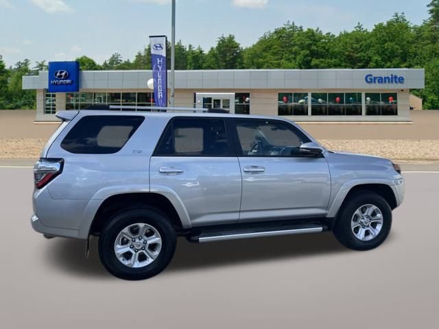 Used 2021 Toyota 4Runner SR5 Premium image 5