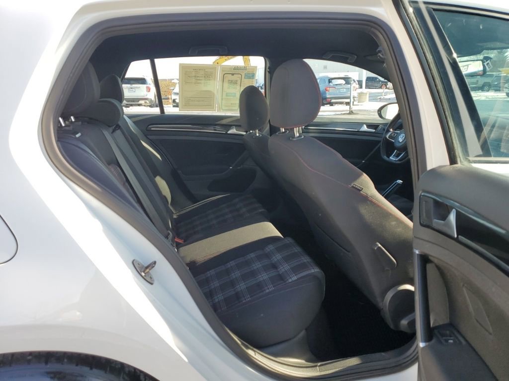 Used 2016 Volkswagen GTI S image 37