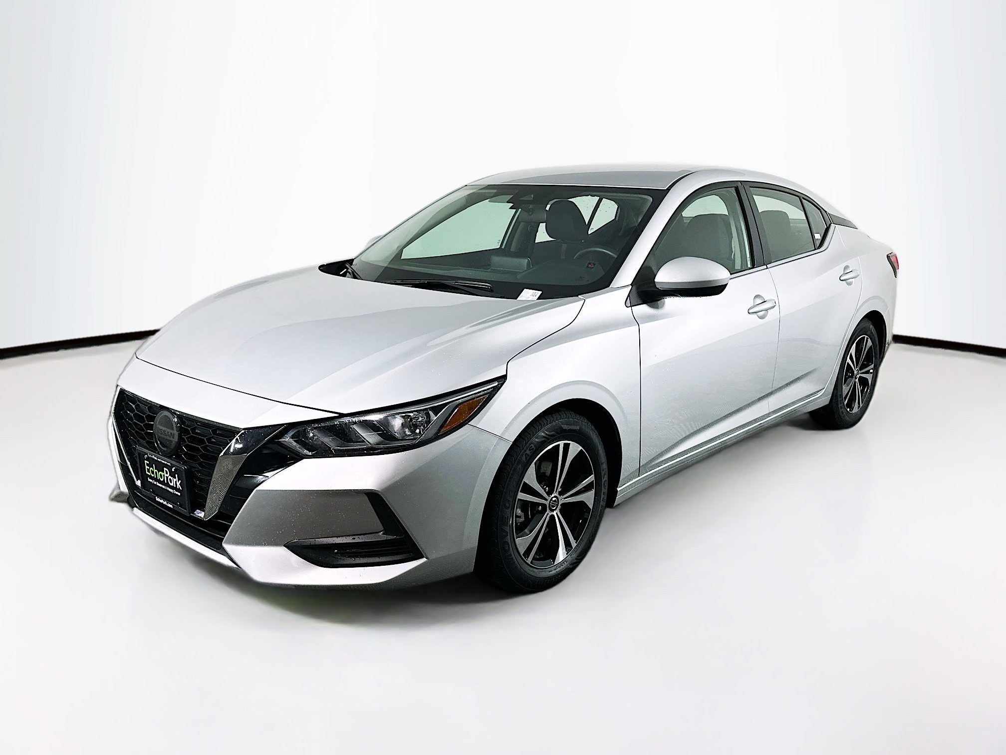 Used 2023 Nissan Sentra SV image 3