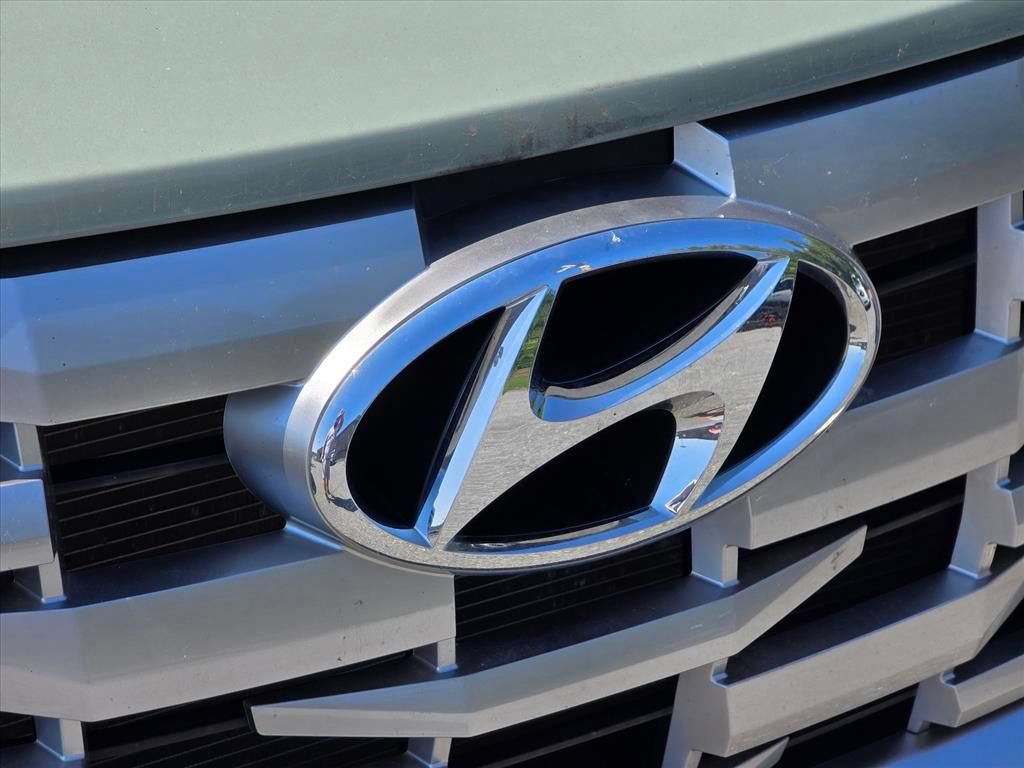 Used 2023 Hyundai Santa Cruz SEL w/ Cargo Package AWD/4WD image 16