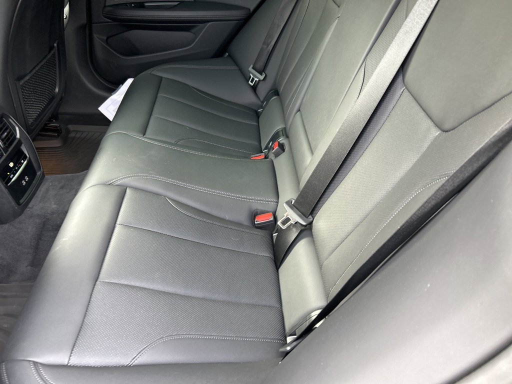 Used 2024 BMW M440i xDrive Gran Coupe w/ Premium Package image 9