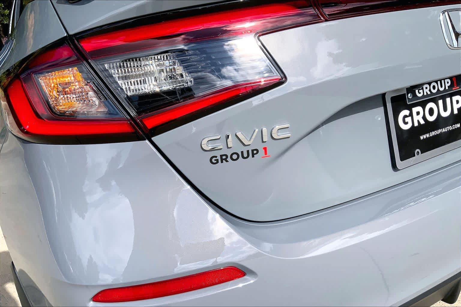 Used 2025 Honda Civic Sport image 32