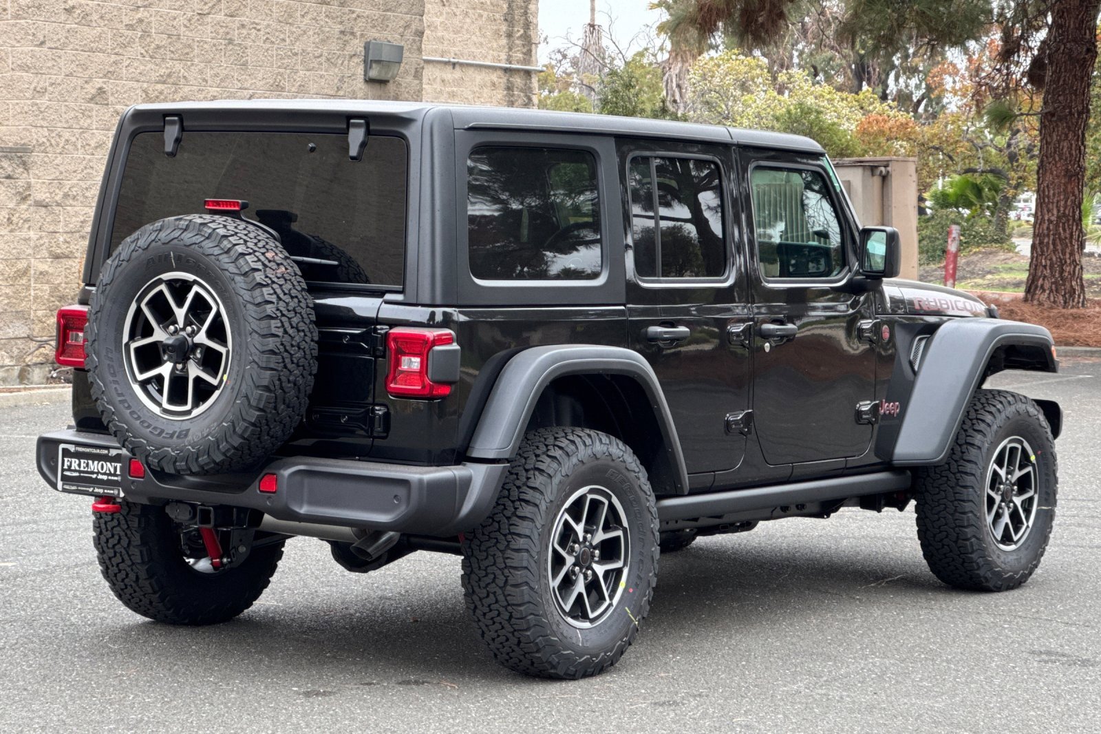 New 2026 Jeep Wrangler Unlimited Rubicon w/ Safety Group image 3