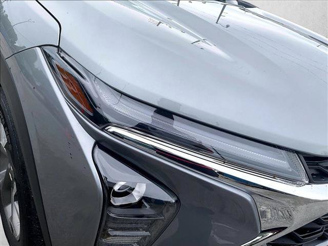 Certified 2025 Chevrolet Trax LT w/ LPO, Blackout Package FWD image 30